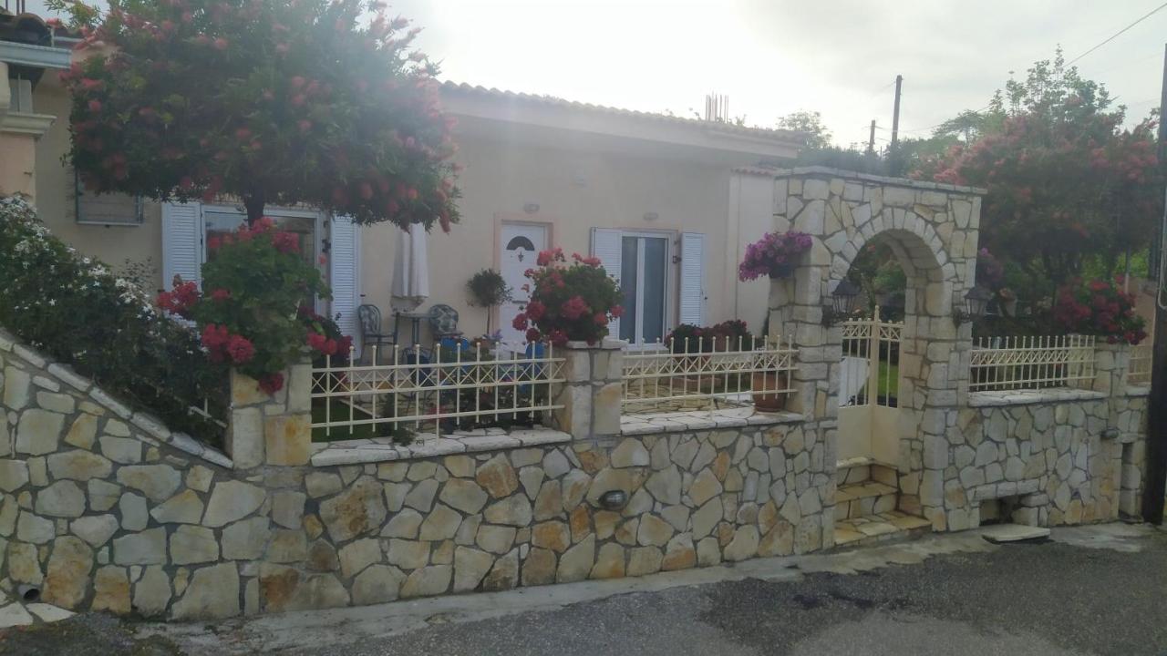 Summer Village House Popi Kanakádes Exterior photo